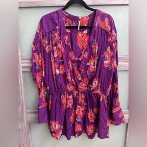 Free People Plum Floral Tunic size M 💗💗